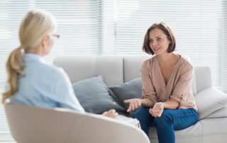 how does a dialectical behavior therapy program work
